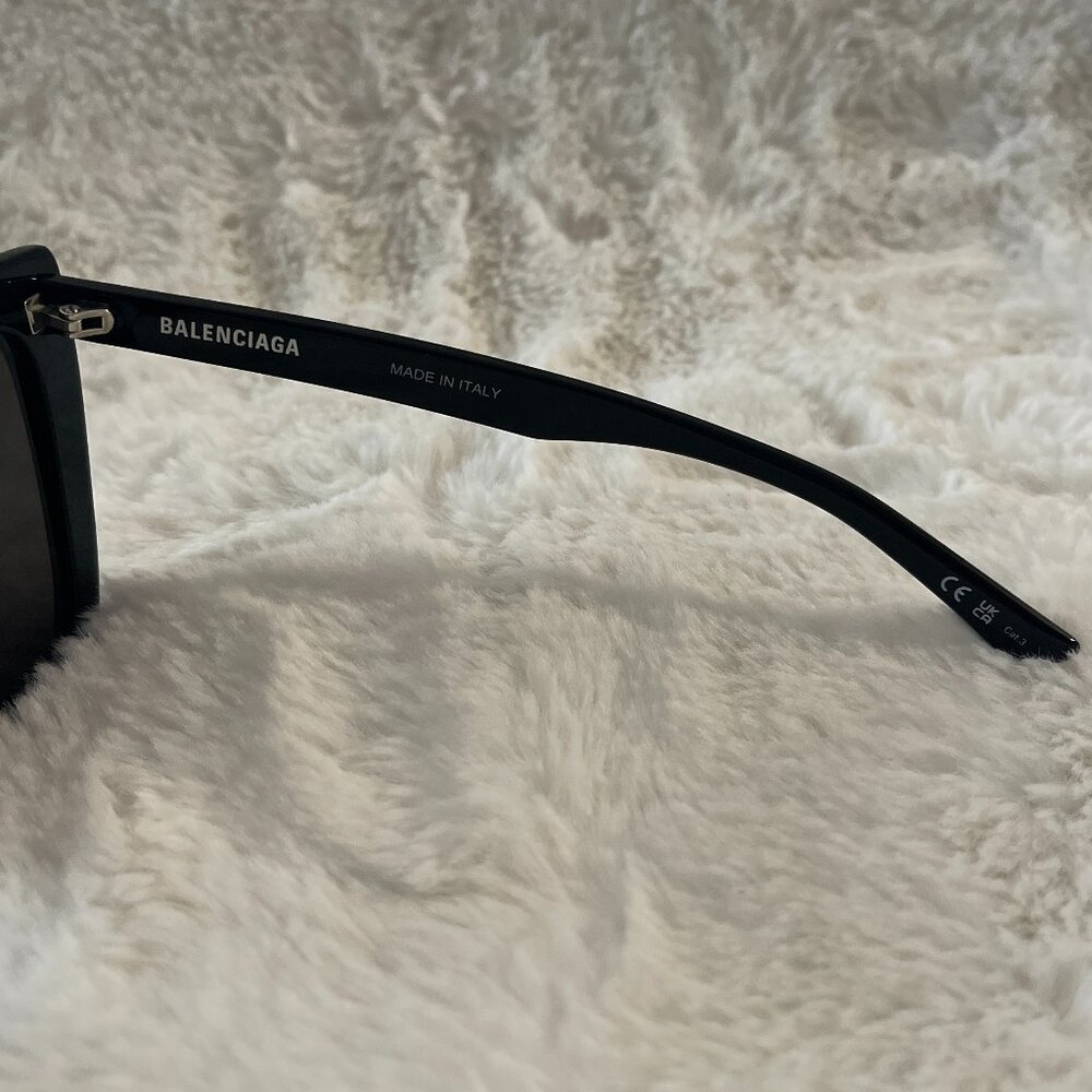 Balenciaga Black/Grey Butterfly Women's Sunglasses BB0174S 001 - Picture 11 of 14